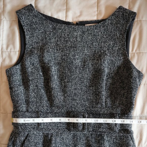 Gray Fitted Dress with Matching Belt - Picture 4 of 6